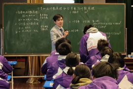 小荷已露尖尖角，AI课堂共生长——柳州铁一中学2025年初级教师赛教活动成功举办（语数英篇）