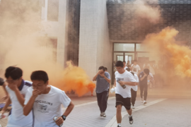 筑牢安全防线 守护生命成长——柳州铁一中学开展5·12防震减灾应急疏散演练